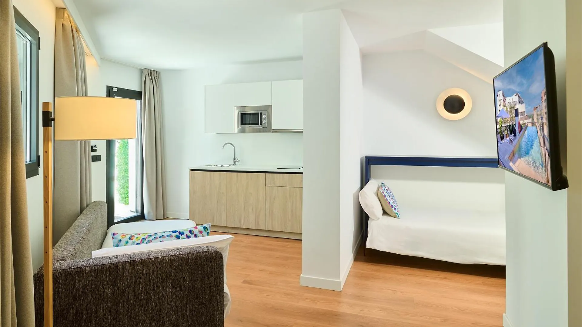 Apartamentos Luna Suites Granada 0*,  Spanje