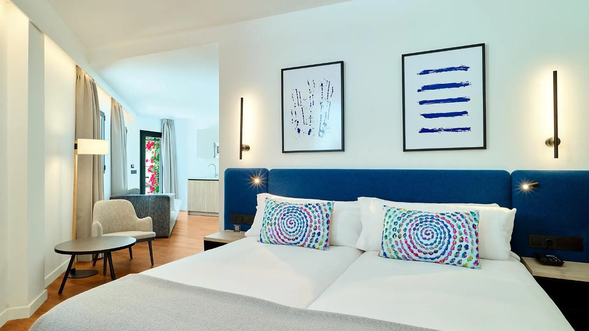 Apartamentos Luna Suites Granada Spain